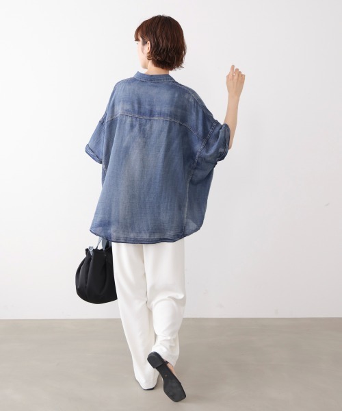 Bou Jeloud(ブージュルード)の「シアーデニムシャツ(シャツ/ブラウス・レディース・サックスブルー/インディゴブルー・38)」の21枚目の写真