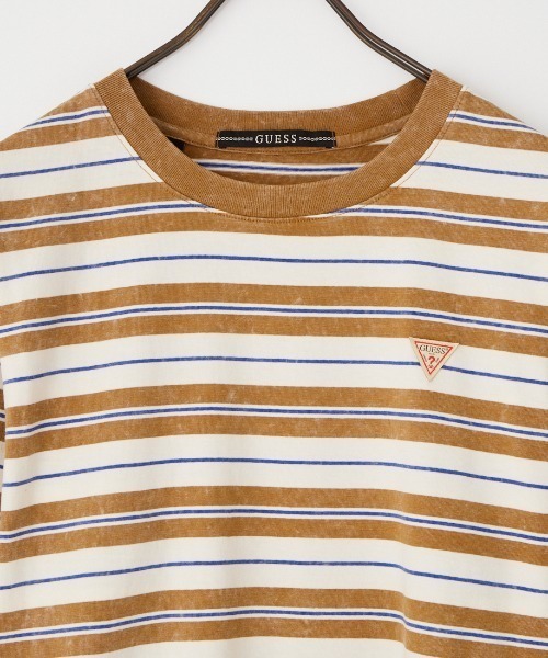 Guess（ゲス）の「[GUESS/ゲス] マルチボーダー ショートスリーブＴシャツ（Tシャツ/カットソー・レディース・キャメル・M/L）」の5枚目の写真