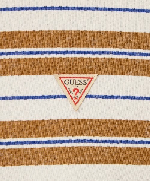 Guess（ゲス）の「[GUESS/ゲス] マルチボーダー ショートスリーブＴシャツ（Tシャツ/カットソー・レディース・キャメル・M/L）」の2枚目の写真