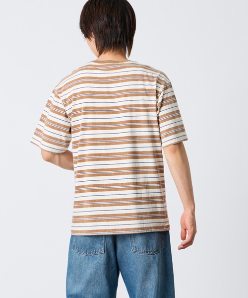 Guess（ゲス）の「[GUESS/ゲス] マルチボーダー ショートスリーブＴシャツ（Tシャツ/カットソー・レディース・キャメル・M/L）」の14枚目の写真