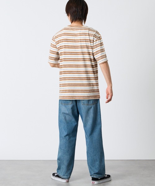 Guess（ゲス）の「[GUESS/ゲス] マルチボーダー ショートスリーブＴシャツ（Tシャツ/カットソー・レディース・キャメル・M/L）」の20枚目の写真