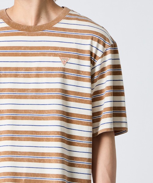 Guess（ゲス）の「[GUESS/ゲス] マルチボーダー ショートスリーブＴシャツ（Tシャツ/カットソー・レディース・キャメル・M/L）」の21枚目の写真