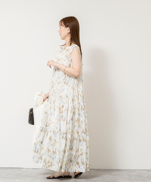 NOLLEY’S Sophi(ノーリーズソフィ)の「ウォッシャブルラメストライプアートプリントティアード2WAYワンピース(ワンピース・レディース・ベージュ系その他・38)」の3枚目の写真