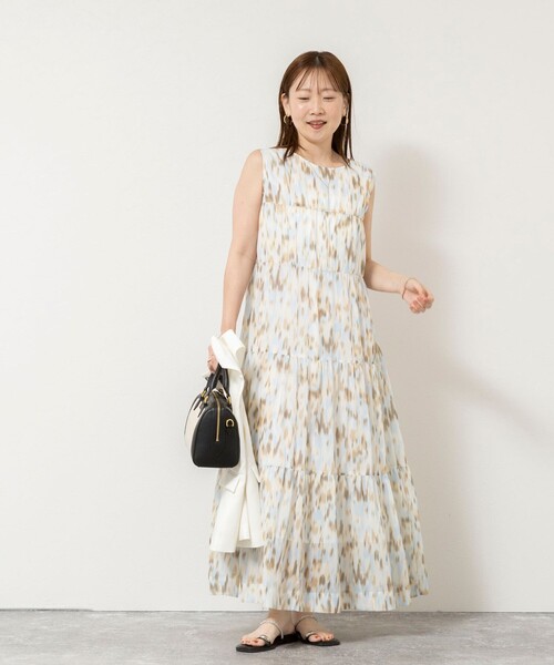 NOLLEY’S Sophi(ノーリーズソフィ)の「ウォッシャブルラメストライプアートプリントティアード2WAYワンピース(ワンピース・レディース・ベージュ系その他・38)」の5枚目の写真