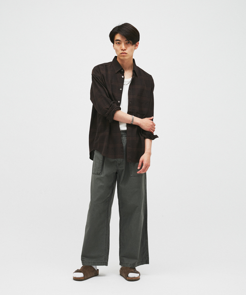 JOURNAL STANDARD(ジャーナルスタンダード)の「TRISECT2 / コットン リネン FAT レギュラーカラー シャツ(シャツ/ブラウス・メンズ・ホワイト/ブラウン/グレー・LARGE/MEDIUM)」の4枚目の写真