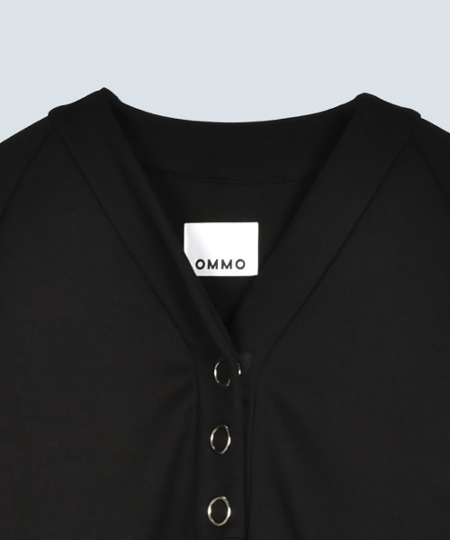 OMMO(オーエムエムオー)の「【OMMO(オーエムエムオー)】CURVE SLEEVE CUT CD/カーブスリーブカットカーディガン(カーディガン/ボレロ・レディース・ブルー/ブラック/グレー/ホワイト・38/36)」の14枚目の写真