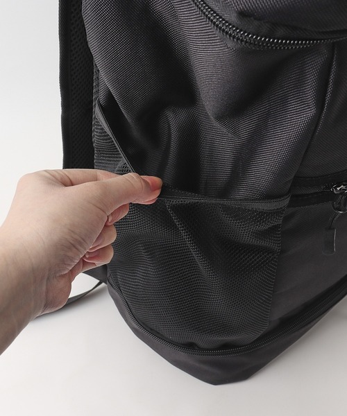 BACKYARD FAMILY(バックヤードファミリー)の「THRASHER スラッシャー バックパック 30L シューズスペース付(バックパック/リュック・メンズ・ブラック系その他/ブラック×ホワイト・FREE)」の11枚目の写真