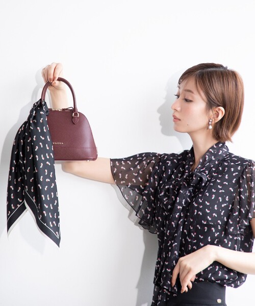 TOCCA（トッカ）の「DANCING HIGH HEELS ブラウス（シャツ/ブラウス・レディース・ブラウン系5/ブラック系5・0/4）」の5枚目の写真