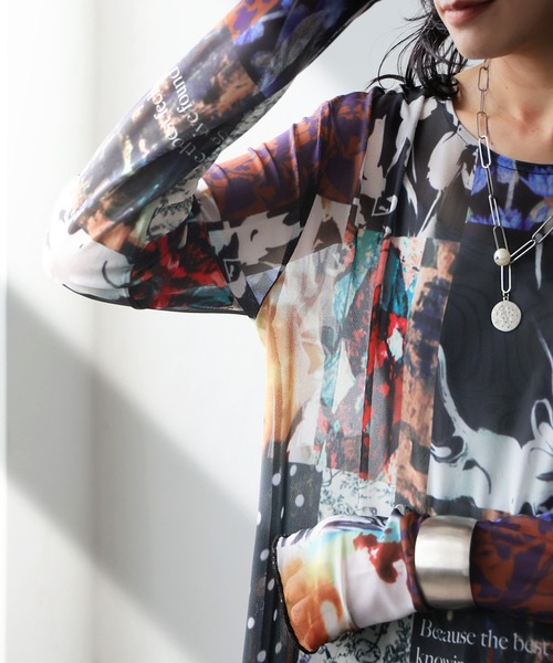 antiqua(アンティカ)の「アーカイブ柄 シアー ロングワンピース(ワンピース・レディース・マルチ・ONESIZE)」の2枚目の写真