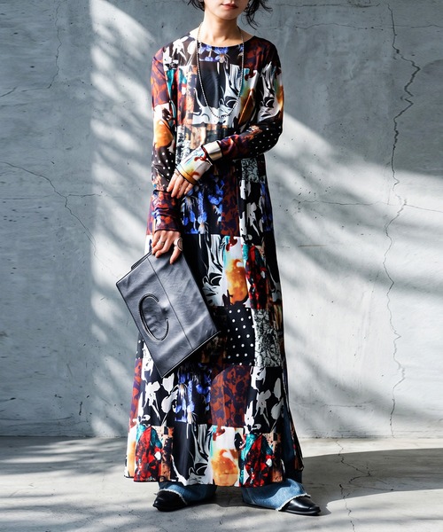 antiqua(アンティカ)の「アーカイブ柄 シアー ロングワンピース(ワンピース・レディース・マルチ・ONESIZE)」の4枚目の写真