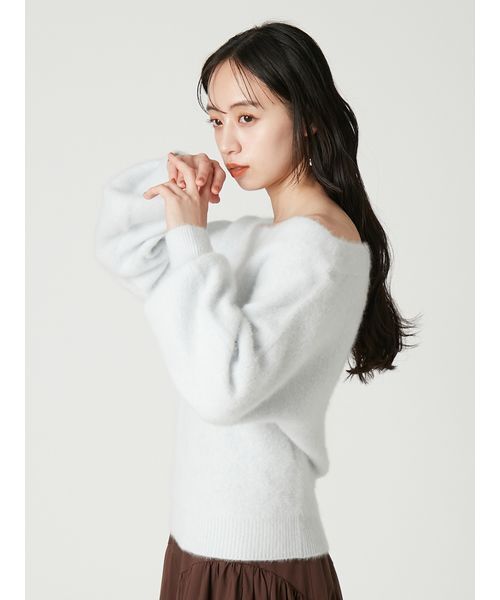 FRAY I.D(フレイアイディー)の「フォックスカシミアオフショルプルオーバー(Tシャツ/カットソー・レディース・ブラウン/アイボリー/ライトブルー/グレー・F)」の8枚目の写真