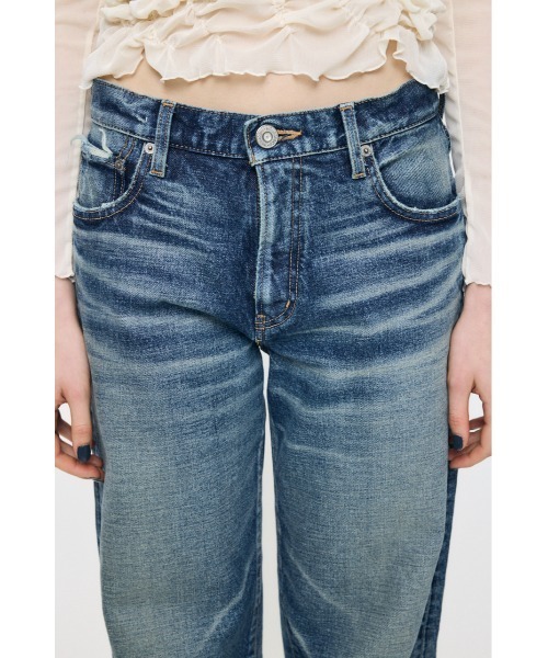 MOUSSY(マウジー)の「【26年AW新作】【新登場】MVS MIDRISE STRAIGHT(デニムパンツ・レディース・ワンウォッシュ/ダークブルー・26inch/23inch/24inch/25inch)」の14枚目の写真