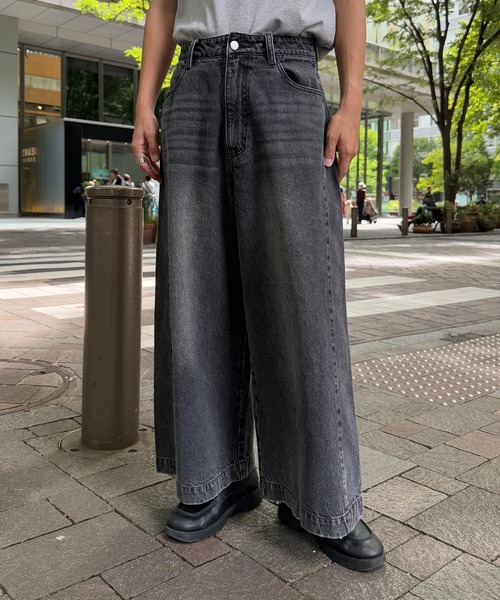 UNDERSTATEMENTs(アンダーステイトメント)の「ヴィンテージブラストワイドデニムパンツ(デニムパンツ・メンズ・ブラック・SMALL/MEDIUM/LARGE)」の6枚目の写真