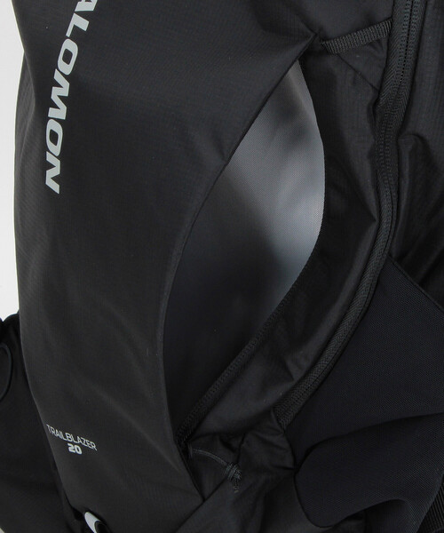 SALOMON(サロモン)の「限定展開 SALOMON/サロモン TRAILBLAZER 20(バックパック/リュック・メンズ・ブラック・フリ-)」の12枚目の写真