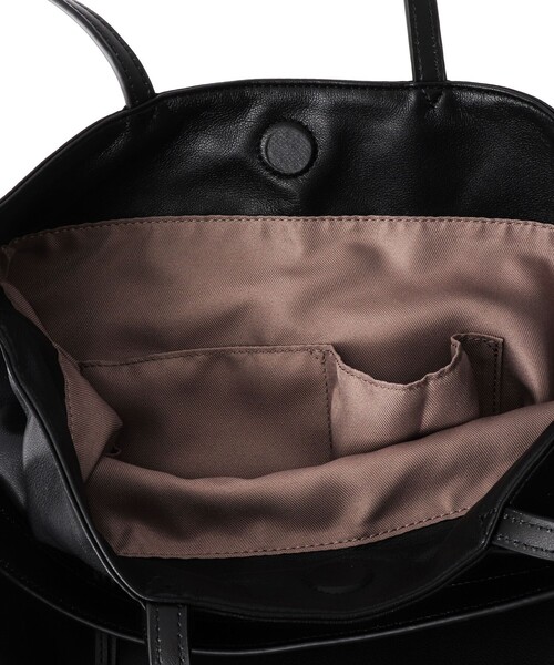 Un coeur（アンクール）の「【Un coeur/アンクール】K906018 DRAPE 2WAY TOTE（トートバッグ・メンズ・ブラック・FREE）」の19枚目の写真