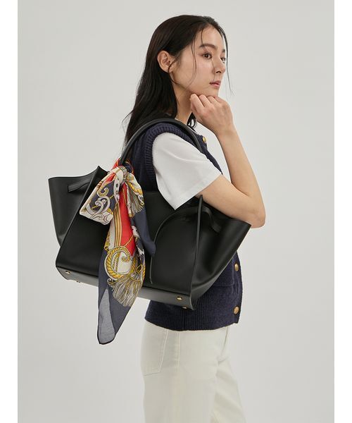 Mila Owen(ミラオーウェン)の「フロントベルトワイドトートバッグ(トートバッグ・レディース・ブラック/ダークブラウン・F)」の16枚目の写真