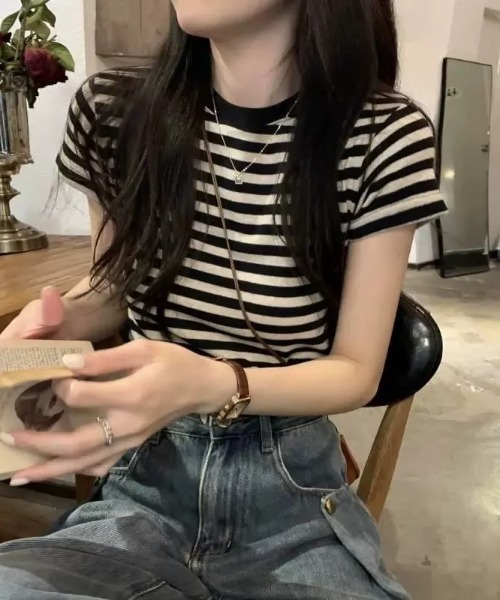 SHEPP(シープ)の「マルチボーダーコンパクト半袖T カットソー(Tシャツ/カットソー・レディース・ブラック/レッド・M/L)」の5枚目の写真