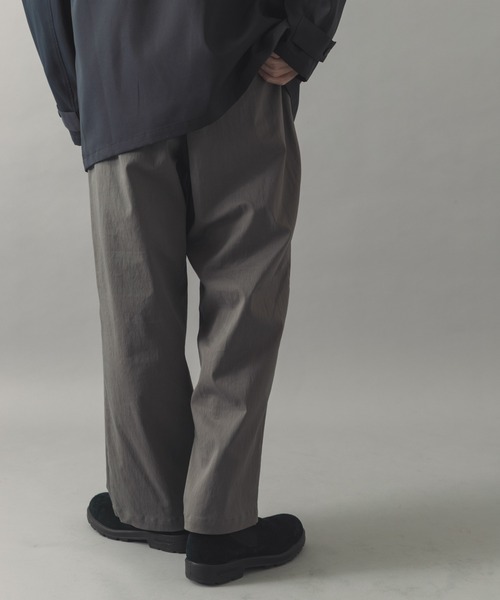 ITEMS URBANRESEARCH（アイテムズ アーバンリサーチ）の「リファインド ダブルニー ワークパンツ（その他パンツ・メンズ・オリーブ/グレー/ブラック・MEDIUM/LARGE）」の9枚目の写真