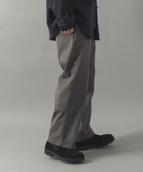 ITEMS URBANRESEARCH（アイテムズ アーバンリサーチ）の「リファインド ダブルニー ワークパンツ（その他パンツ・メンズ・オリーブ/グレー/ブラック・MEDIUM/LARGE）」の10枚目の写真