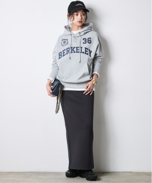 CHIC STYLE(シックスタイル)の「綿100%プリントフーディ<大きいサイズ有>シックスタイル(パーカー・レディース・杢グレー/ネイビー・3L/LL/L/M/5L/4L)」の5枚目の写真
