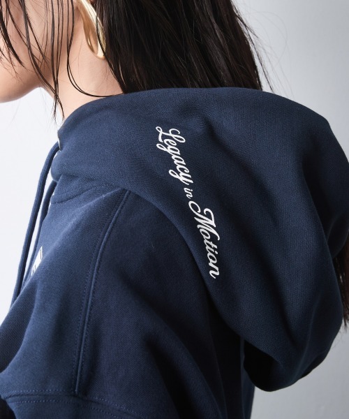 CHIC STYLE(シックスタイル)の「綿100%プリントフーディ<大きいサイズ有>シックスタイル(パーカー・レディース・杢グレー/ネイビー・3L/LL/L/M/5L/4L)」の16枚目の写真