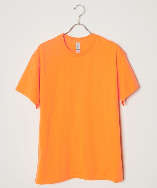 GILDAN(ギルダン)の「【GILDAN】ギルダン/ 色・サイズ展開豊富 クルーネック Tシャツ ウルトラコットン100% 6.0oz ベーシック無地カットソー ビッグサイズ ヘビーウェイト 2026年 夏 夏服(Tシャツ/カットソー・レディース・オレンジ・M/S)」の1枚目の写真