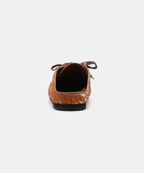 ATELIER BRUGGE(アトリエブルージュ)の「【atelier brugge/アトリエブルージュ】 Oblique moq mules(その他シューズ・レディース・キャメル・LARGE/MEDIUM/SMALL)」の3枚目の写真