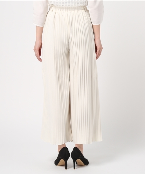 Chico（チコ）の「プリーツワイドパンツ（その他パンツ・レディース・オフホワイト/グレー/ピンクベージュ・FREE）」の6枚目の写真