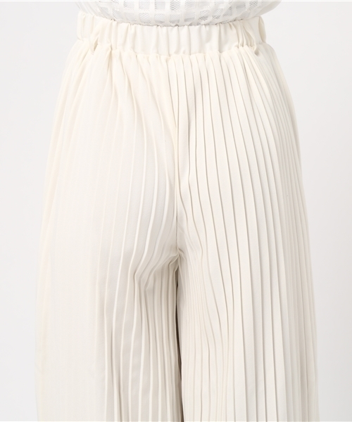 Chico（チコ）の「プリーツワイドパンツ（その他パンツ・レディース・オフホワイト/グレー/ピンクベージュ・FREE）」の8枚目の写真