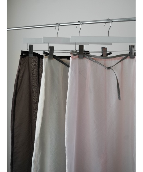 Katrin TOKYO(カトリーントーキョー)の「belted sheer skirt(スカート・レディース・ピンク/アイボリー/ブラウン・XS/FREE)」の21枚目の写真
