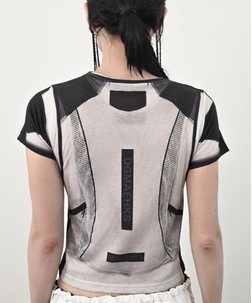 L.H.P(エルエイチピー)の「DOGMA EHKS/ドグマエークス/TROMPE-L'EIL ACTIVEWEAR C-Tee(Tシャツ/カットソー・レディース・グレー・F)」の4枚目の写真
