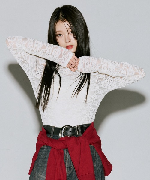PAGEBOY(ページボーイ)の「ベロアレース2WAYロングスリーブ【前後2WAY】(Tシャツ/カットソー・レディース・ローズ/ターコイズブルー/オフホワイト/ブラック・FREE)」の2枚目の写真