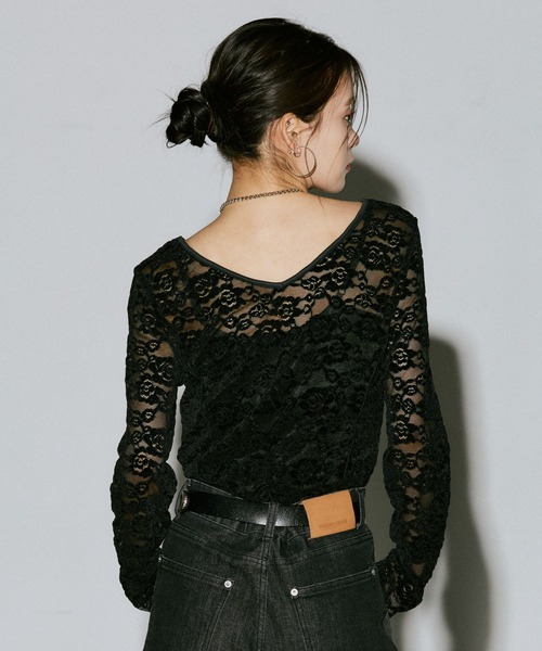 PAGEBOY(ページボーイ)の「ベロアレース2WAYロングスリーブ【前後2WAY】(Tシャツ/カットソー・レディース・ローズ/ターコイズブルー/オフホワイト/ブラック・FREE)」の16枚目の写真