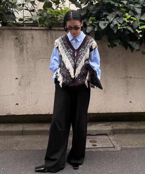 Ameri(アメリ)の「2WAY FLOWER PATTERN FRINGE KNIT VEST(ベスト・レディース・ブルー/ブラウン/グレー・FREE)」の18枚目の写真