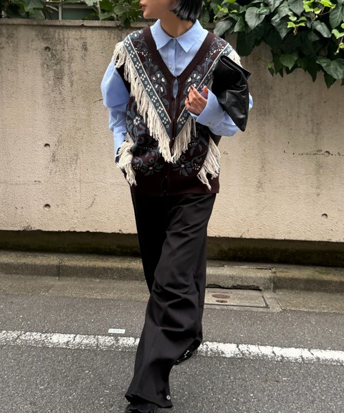 Ameri(アメリ)の「2WAY FLOWER PATTERN FRINGE KNIT VEST(ベスト・レディース・ブルー/ブラウン/グレー・FREE)」の14枚目の写真