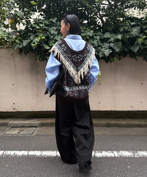 Ameri(アメリ)の「2WAY FLOWER PATTERN FRINGE KNIT VEST(ベスト・レディース・ブルー/ブラウン/グレー・FREE)」の13枚目の写真