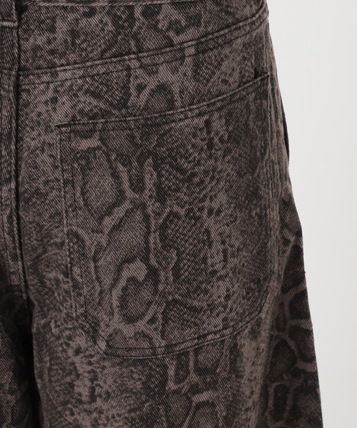 JOINT WORKS(ジョイントワークス)の「アニマルパターン カーブ PANTS / J ANIMAL PATTERN CURVE PT(デニムパンツ・レディース・オートミール/ブラック系その他・LARGE/MEDIUM)」の10枚目の写真