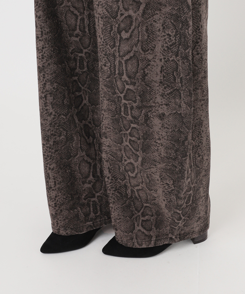 JOINT WORKS(ジョイントワークス)の「アニマルパターン カーブ PANTS / J ANIMAL PATTERN CURVE PT(デニムパンツ・レディース・オートミール/ブラック系その他・LARGE/MEDIUM)」の11枚目の写真