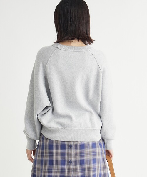 HONEYSUCKLE ROSE(ハニーサックルローズ)の「《柔らかな着心地/体型カバー》スウェットライクニット(ニット/セーター・レディース・グリーン/レッド系1/ライトグレー/ライトイエロー系・03/05/04)」の7枚目の写真
