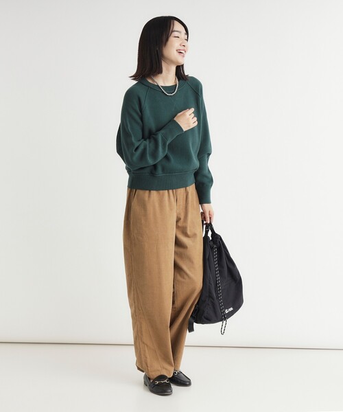 HONEYSUCKLE ROSE(ハニーサックルローズ)の「《柔らかな着心地/体型カバー》スウェットライクニット(ニット/セーター・レディース・グリーン/レッド系1/ライトグレー/ライトイエロー系・03/05/04)」の14枚目の写真