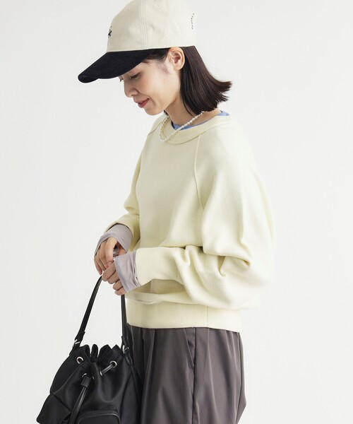 HONEYSUCKLE ROSE(ハニーサックルローズ)の「《柔らかな着心地/体型カバー》スウェットライクニット(ニット/セーター・レディース・グリーン/レッド系1/ライトグレー/ライトイエロー系・03/05/04)」の17枚目の写真