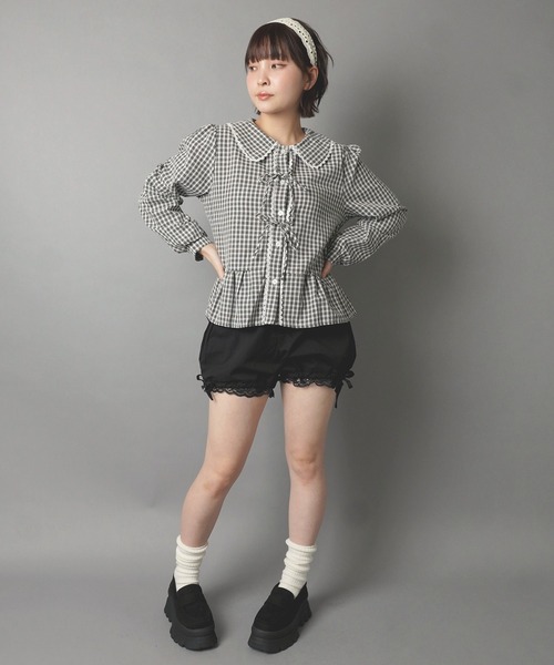 SPINNS（スピンズ）の「長袖チェックブラウス/レースリボン/韓国ガーリー（シャツ/ブラウス・レディース・ブラック/ベージュ・ONESIZE）」の5枚目の写真