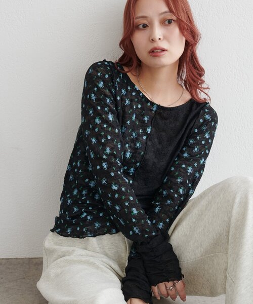 DISCOAT(ディスコート)の「【WEB限定】花柄切替パッチワークロングスリーブTシャツ(Tシャツ/カットソー・レディース・ブルー/ブラック/アイボリー・FREE)」の15枚目の写真