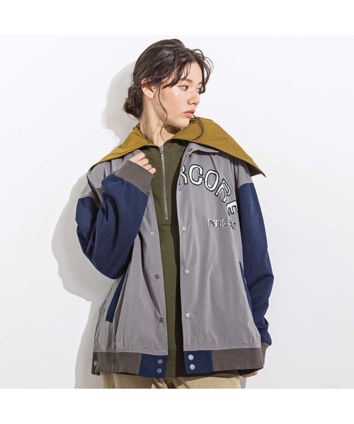 LIBERCORE par BEBE（リベルコアパルベベ）の「BIGセーラーカラープレーティング天竺フーディー親子お揃い 大人(140~175cm)（Tシャツ/カットソー・レディース・グリーン/グレー・L/M/S）」の6枚目の写真