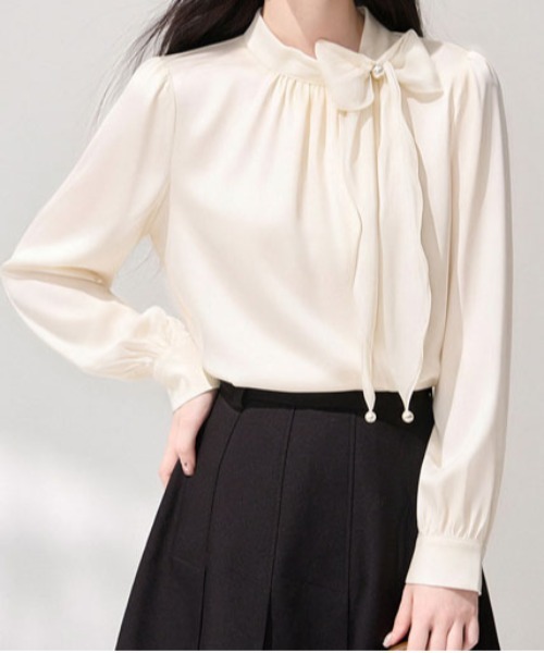 ＆soiree（アンドソワレ）の「ハイネックサイドリボンブラウス（シャツ/ブラウス・レディース・アイボリー・MEDIUM/X-LARGE/LARGE/SMALL）」の3枚目の写真