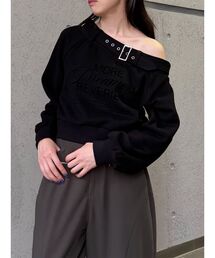 オフショルスウェットトップス　冬服