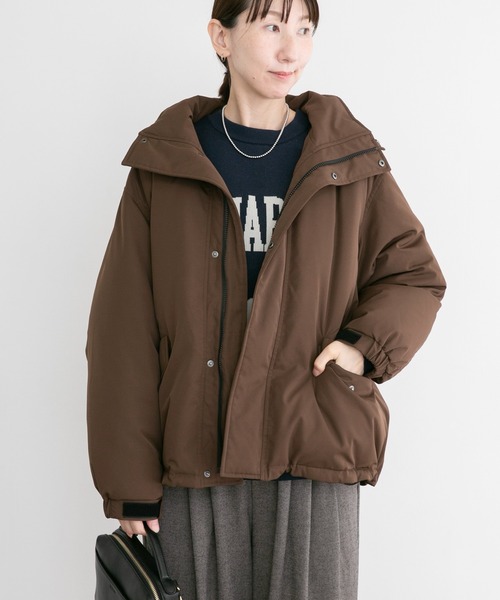 ITEMS URBANRESEARCH（アイテムズ アーバンリサーチ）の「フードミドルダウンジャケット（ダウンジャケット/コート・レディース・ブラウン/ブラック・FREE）」の15枚目の写真