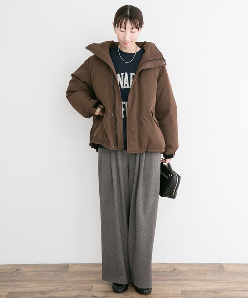 ITEMS URBANRESEARCH（アイテムズ アーバンリサーチ）の「フードミドルダウンジャケット（ダウンジャケット/コート・レディース・ブラウン/ブラック・FREE）」の10枚目の写真