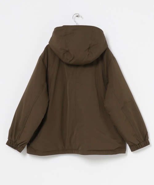 ITEMS URBANRESEARCH（アイテムズ アーバンリサーチ）の「フードミドルダウンジャケット（ダウンジャケット/コート・レディース・ブラウン/ブラック・FREE）」の4枚目の写真