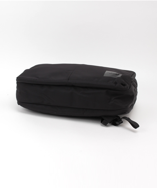 green label relaxing（グリーンレーベルリラクシング）の「[ザ ノースフェイス] TNF SHUTTLE 3WAY デイパック 25 ◇（ビジネスバッグ・メンズ・ブラック/ベージュ/ネイビー/ダークグリーン/ナチュラル/ロイヤルブルー・フリー）」の7枚目の写真